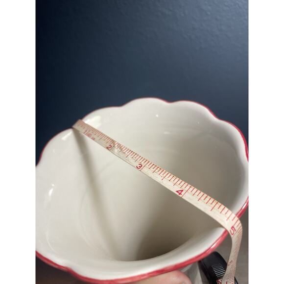 Hand Painted Red Floral Scalloped Rim Vase Crackle Glaze Ceramic - Picture 6 of 7